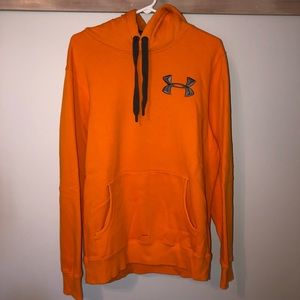 Mens Under Armour Hoodie (pet free smoke free home